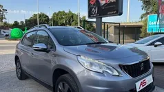 Cinza Usado 2017 Peugeot 2008 Active SUV | € 13.490 (Preço justo)