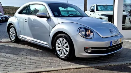 Cinzento Usado 2012 VW Beetle Citadino | € 14.300 (Preço justo)