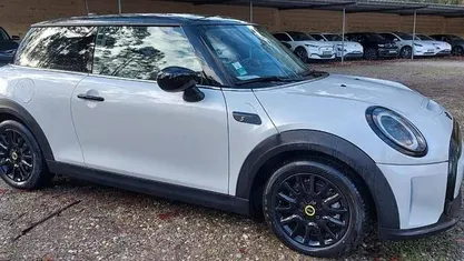 Branco Usado 2023 Mini Cooper Citadino | € 20.900 (Bom preço)