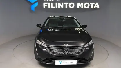Preto Usado 2022 Peugeot 308 Allure Sedan | € 24.490 (Preço justo)