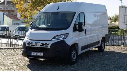 Branco Usado 2025 Fiat Ducato Van | € 35.000 (Preço justo)