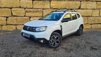 Usado Dacia Duster Comfort 115 HP (84 kW) 2021 Branco SUV