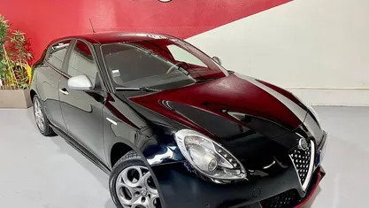Usado 2019 Alfa Romeo Giulietta Citadino | € 15.759 (Preço justo)