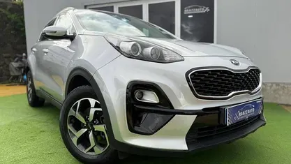 Cinzento Usado 2020 Kia Sportage SUV | € 19.490 (Preço justo)
