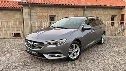 Usado Opel Insignia Business Edition 136 HP (100 kW) 2019 Cinza Carrinha