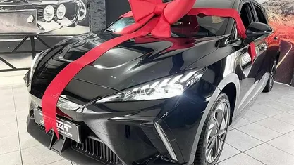 Usado MG MG4 EV Luxury 150 kW (204 HP) 2023 Citadino