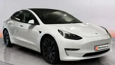 Usado 2022 Tesla Model 3 Performance Sedan | € 35.990 (Preço justo)