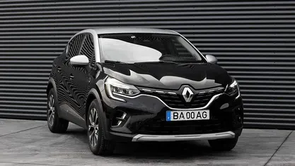 Usado Renault Captur Techno 100 HP (73 kW) 2023 Preto SUV
