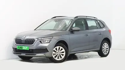 Usado Skoda Kamiq 95 HP (69 kW) 2023 Cinzento SUV