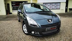Cinzento Usado 2011 Peugeot 5008 Access Monovolume | € 8.900 (Bom preço)