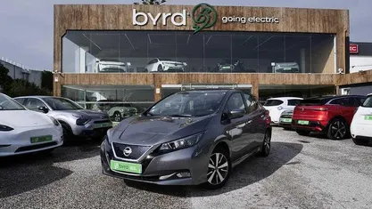 Usado Nissan Leaf Acenta 110 kW (150 HP) 2020 Cinza Citadino