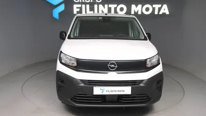 Usado Opel Combo 100 HP (73 kW) 2025 Branco Monovolume