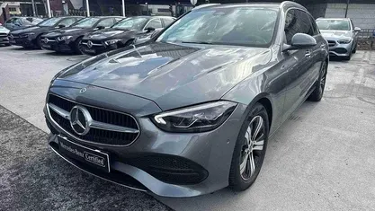 Usado Mercedes 220 200 HP (147 kW) 2024