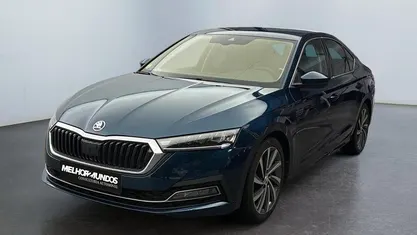 Usado Skoda Octavia Style 150 HP (110 kW) 2022 Azul Carrinha