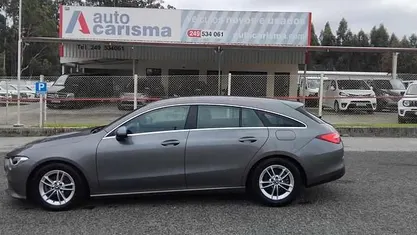 Cinza Usado 2019 Mercedes CLA200 Style Carrinha | € 28.900 (Bom preço)