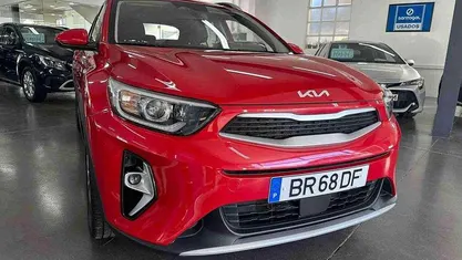 Usado 2025 Kia Stonic SUV | € 17.990 (Bom preço)