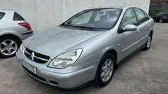 Cinza Usado 2002 Citroën C5 Sedan | € 1.998
