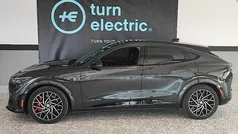Cinzento Usado 2023 Ford Mustang Mach-E SUV | € 45.900 (Preço justo)
