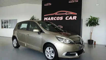 Usado Renault Scénic III 110 HP (80 kW) 2014 Outra