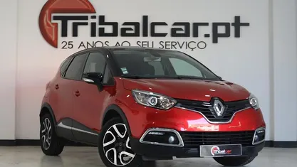 Vermelho Usado 2016 Renault Captur SUV | € 13.500 (Preço justo)