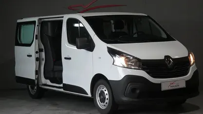 Usado Renault Trafic 120 HP (88 kW) 2017 Branco Monovolume
