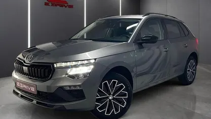 Cinza Usado 2024 Skoda Kamiq Style SUV | € 20.980 (Bom preço)