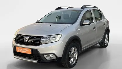 Cinza Usado 2017 Dacia Sandero Stepway | € 10.970 (Preço justo)