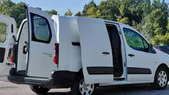Branco Usado 2013 Peugeot Partner Monovolume | € 8.500 (Preço justo)