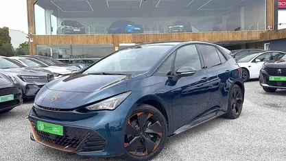 Azul Usado 2022 Cupra Born Citadino | € 26.900 (Preço justo)