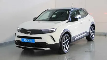 Usado Opel Mokka Elegance 101 HP (74 kW) 2022 Branco SUV