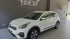 Branco Usado 2020 Kia Niro Urban SUV | € 19.990 (Preço justo)