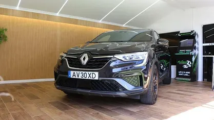 Usado Renault Arkana 158 HP (116 kW) 2023 SUV