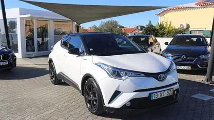 Branco Usado 2019 Toyota C-HR SUV | € 20.900 (Preço justo)