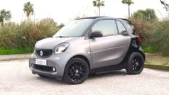 Cinzento Usado 2017 Smart ForTwo Electric Drive Coupé | € 10.900 (Preço justo)