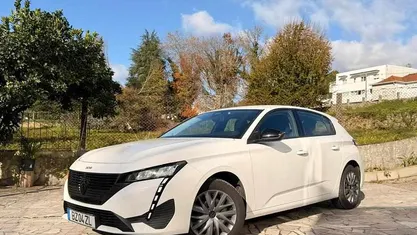 Usado Peugeot 308 130 HP (95 kW) 2022 Branco