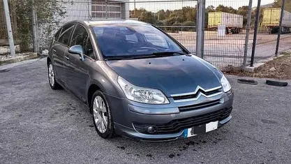 Usado Citroën C4 109 HP (80 kW) 2007 Cinzento Citadino