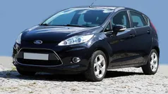 Preto Usado 2011 Ford Fiesta Citadino | € 4.750 (Preço justo)