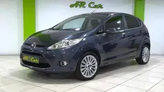 Cinzento Usado 2009 Ford Fiesta Citadino | € 5.999 (Preço justo)