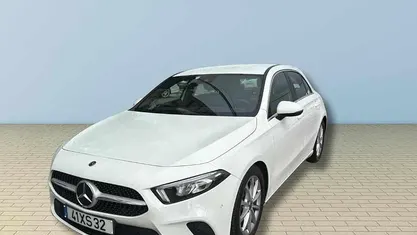 Branco Usado 2019 Mercedes A200 Citadino | € 24.500 (Bom preço)