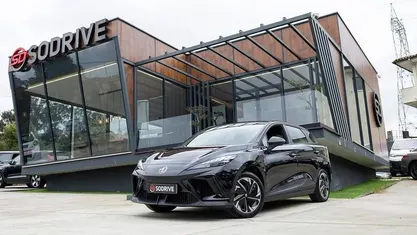 Usado MG MG4 EV 125 kW (170 HP) 2023 Citadino