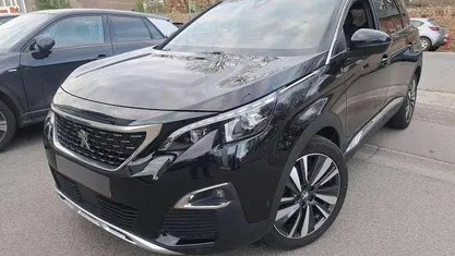 Usado Peugeot 5008 GT-line 130 HP (95 kW) 2019 SUV