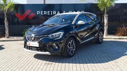 Usado Renault Captur 91 HP (66 kW) 2023 Preto SUV