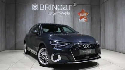 Usado Audi A3 Design 110 HP (80 kW) 2023 Cinza Sedan