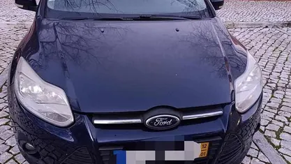 Usado Ford Focus 116 HP (85 kW) 2012 Sedan