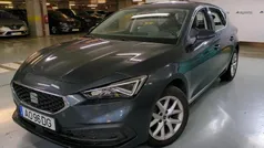 Cinza Usado 2022 Seat Leon Style | € 18.400 (Preço justo)