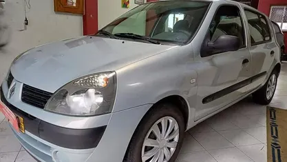 Usado 2004 Renault Clio II | € 3.299 (Preço justo)