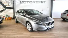 Usado 2015 Volvo V40 Momentum | € 12.950 (Preço justo)
