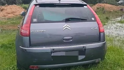 Usado Citroën C4 109 HP (80 kW) 2006 Cinzento Citadino