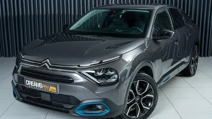 Cinzento Usado 2022 Citroën e-C4 | € 20.300 (Preço justo)