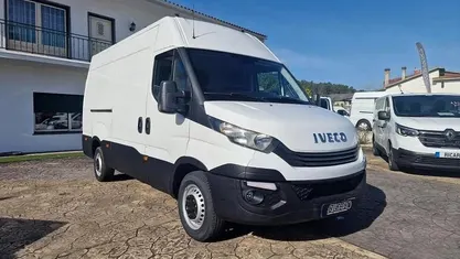 Branco Usado 2018 Iveco Daily | € 24.000 (Preço justo)